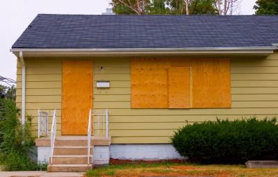 Prevent Further Damage with Board Up Windows Service!